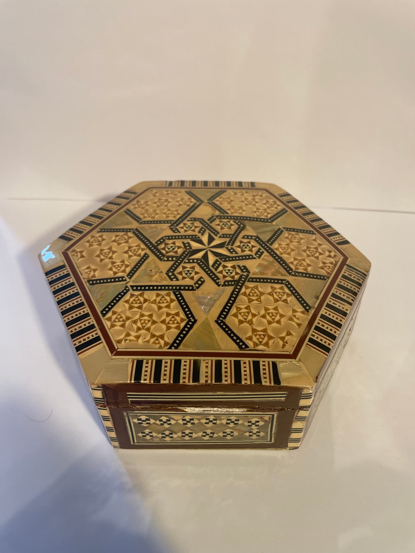 Box Hexagon 4