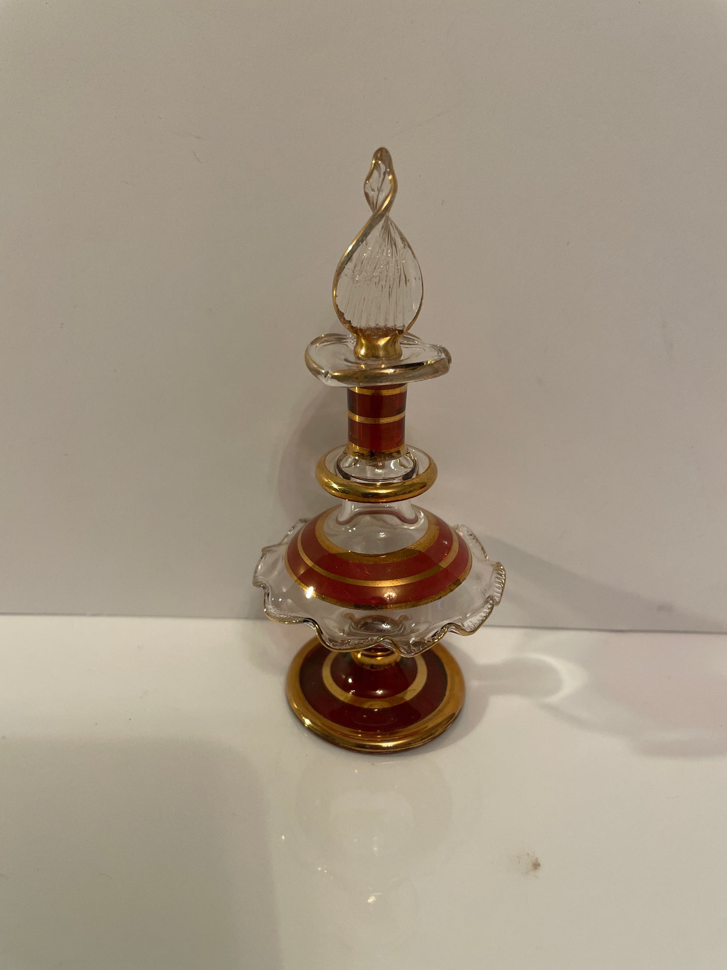 Glass perfume bottle 001