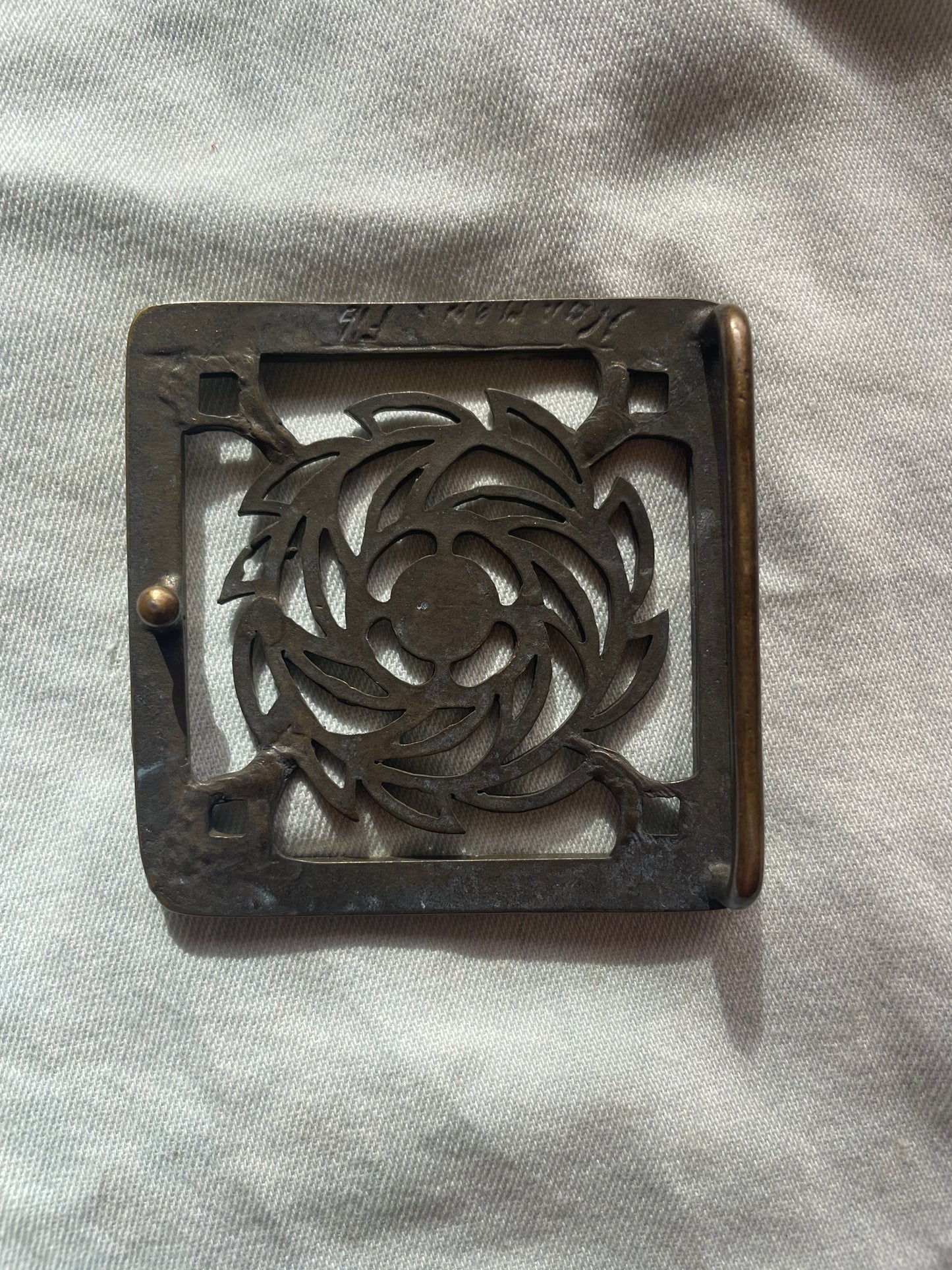 Belt Buckle Golden Design 2 Back