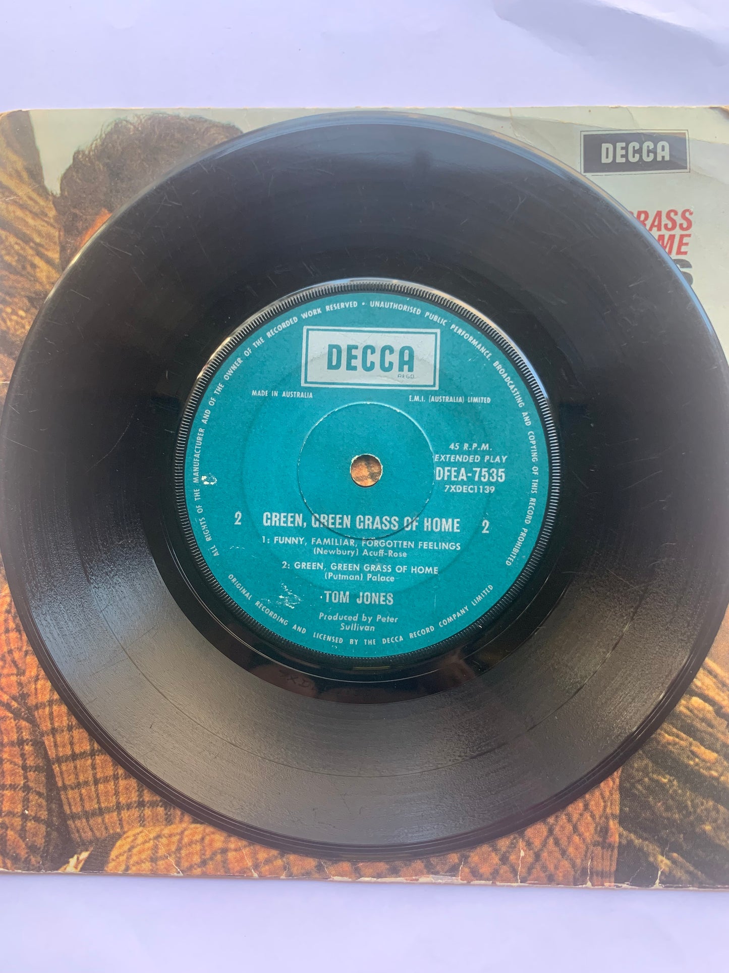 Record Single Tom Jones Green Green Grass of Home 1967